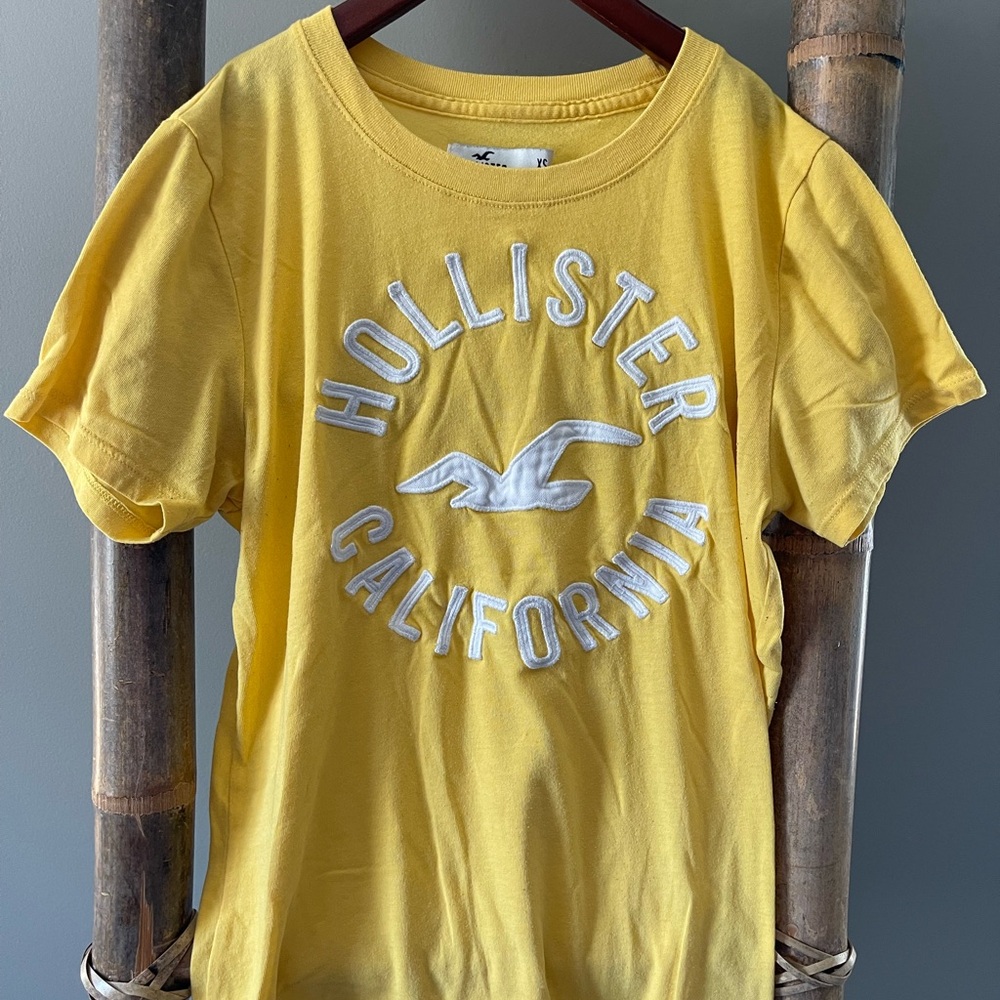 Hollister Kids Sunny Yellow Tee